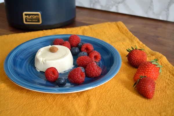 Ricetta completa piccola panna cotta Ricetta completa della piccola panna cotta alle mandorle